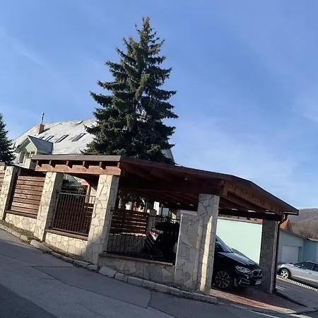 Haskova With 3 Bedrooms Prázdninový dům Banská Bystrica