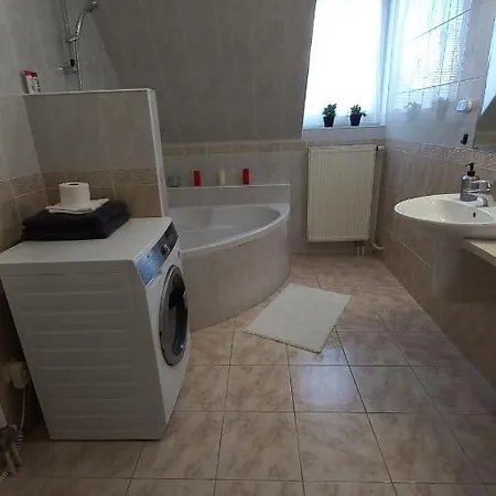 Haskova With 3 Bedrooms Banská Bystrica