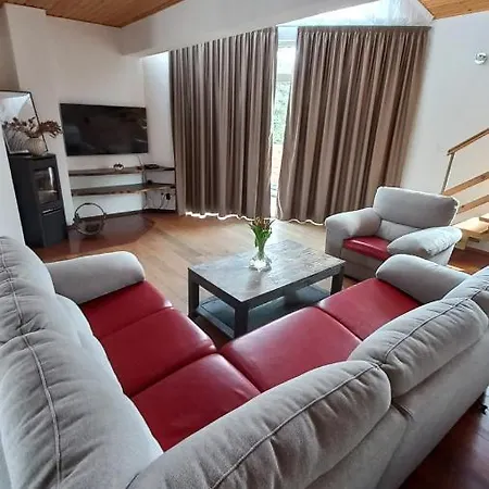 Haskova With 3 Bedrooms *