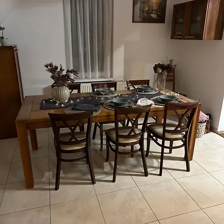 Haskova With 3 Bedrooms Holiday home Banska Bystrica