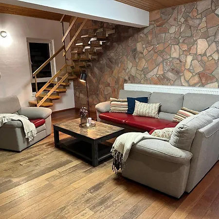 Haskova With 3 Bedrooms Prázdninový dům *