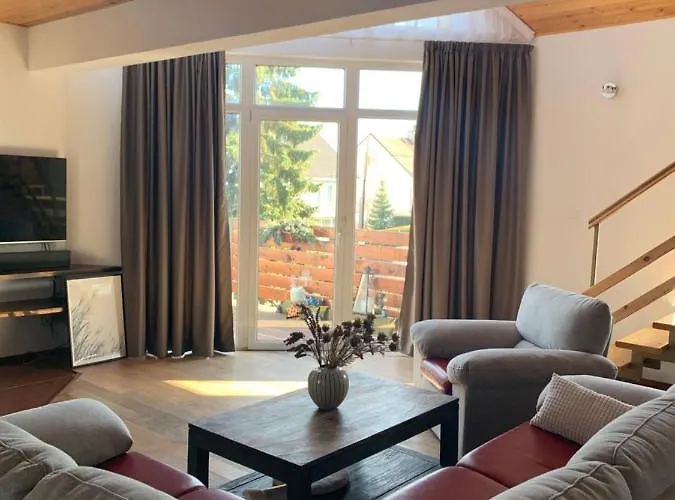 Holiday home Haskova With 3 Bedrooms Banska Bystrica