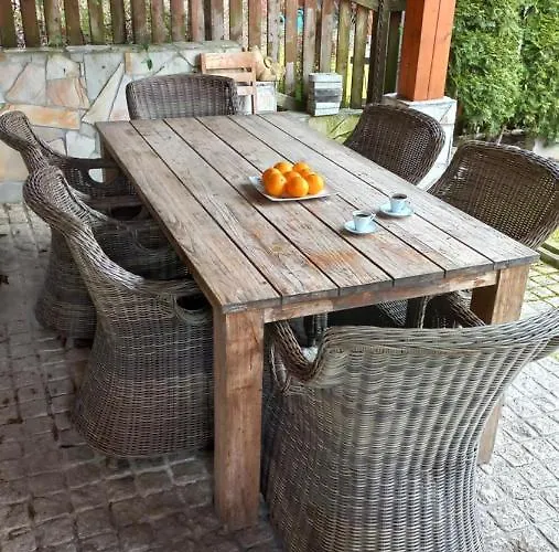 Haskova With 3 Bedrooms Holiday home